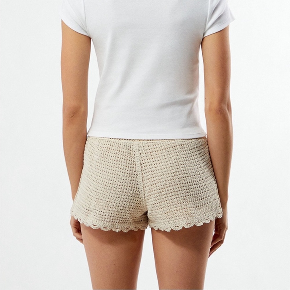 NWT PacSun Beige Crochet Shorts - “Your Favorite Shorts” w/Liner - Medium - Picture 3 of 12